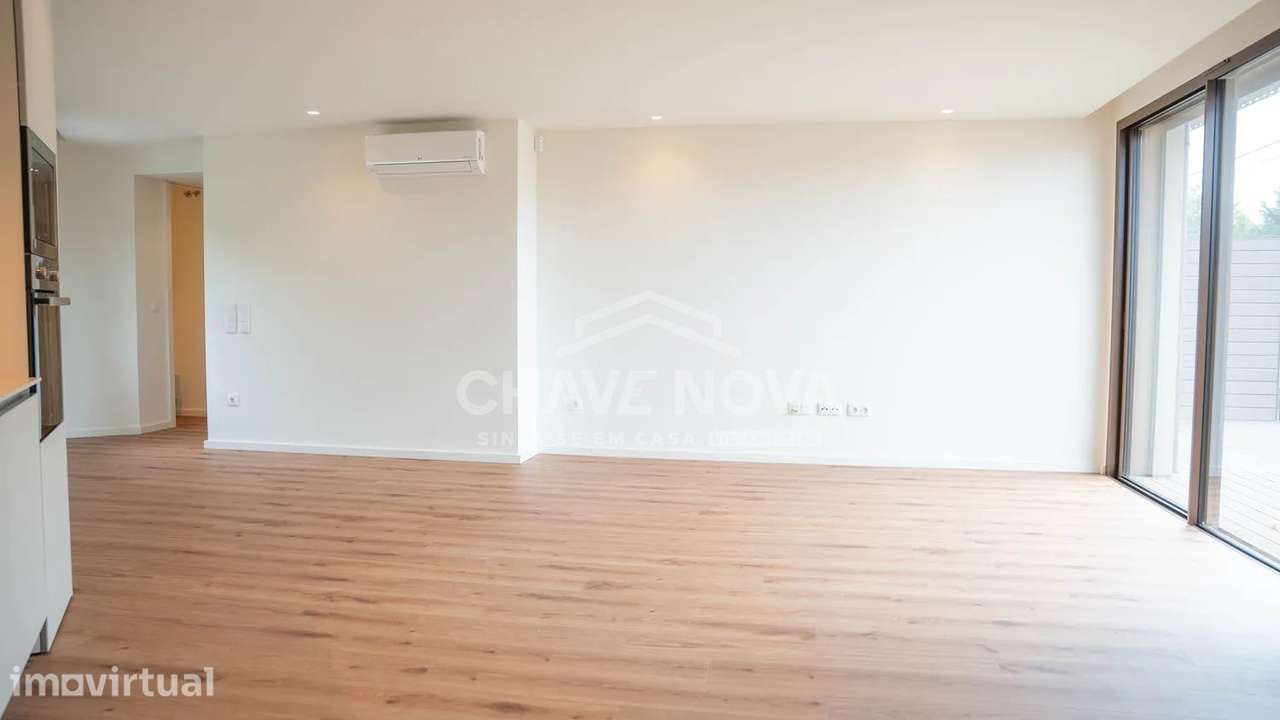 T2 Novo c/ Varanda e Lugar de Garagem 2 Viaturas em Arcozelo (Praias) - Grande imagem: 3/24