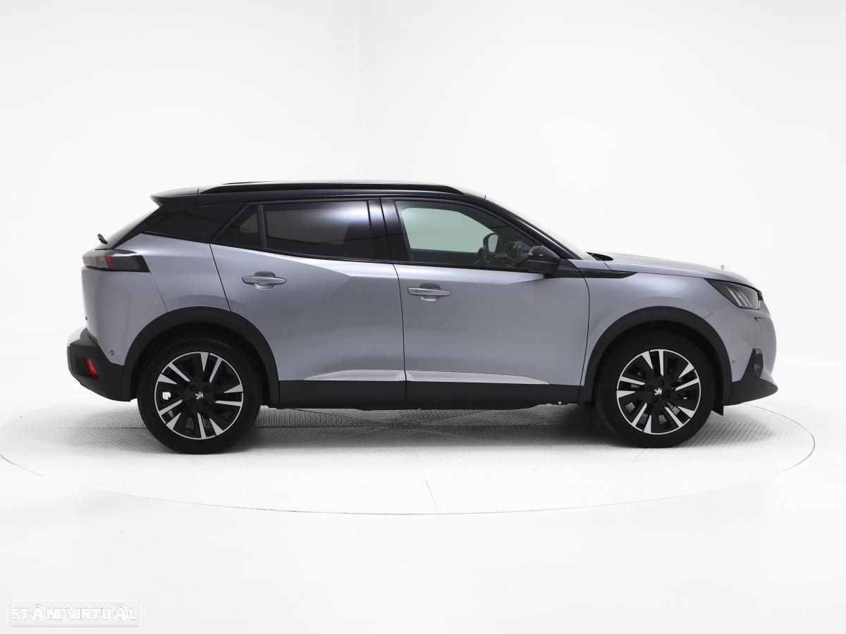 Peugeot e-2008 50 kWh GT - 2