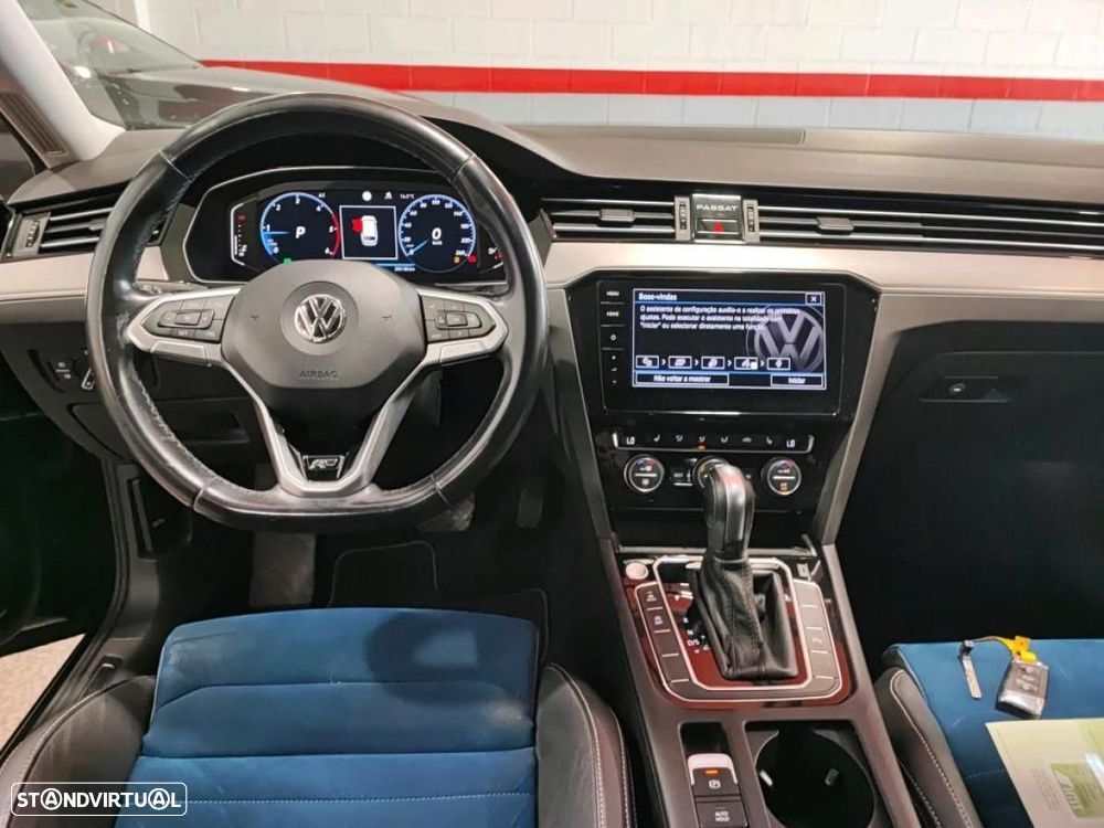 VW Passat Variant - 4