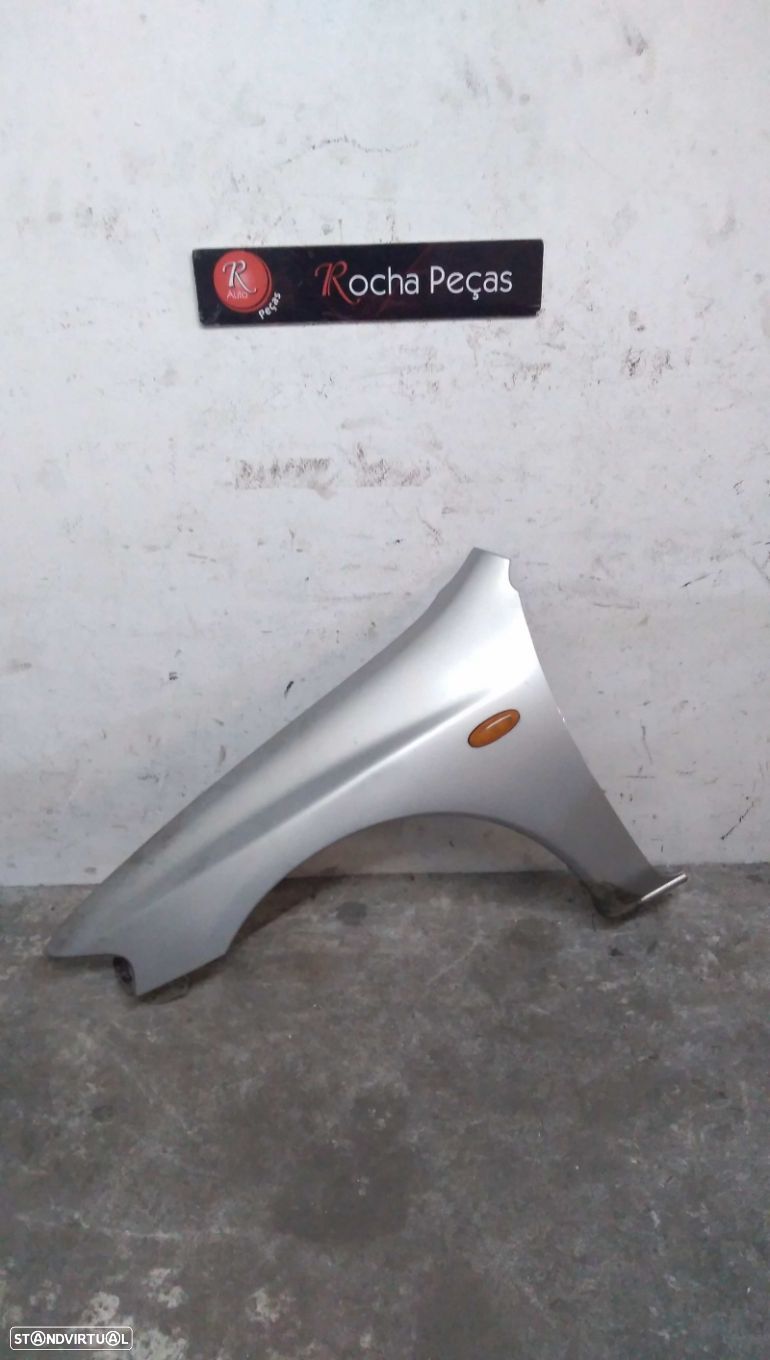 Guarda Lamas Dto Mazda 323 P V (Ba) - 1