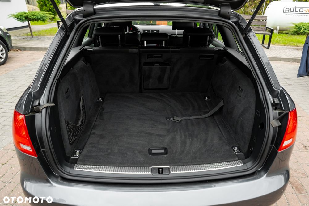 Audi A4 Avant 2.0T FSI Quattro - 14