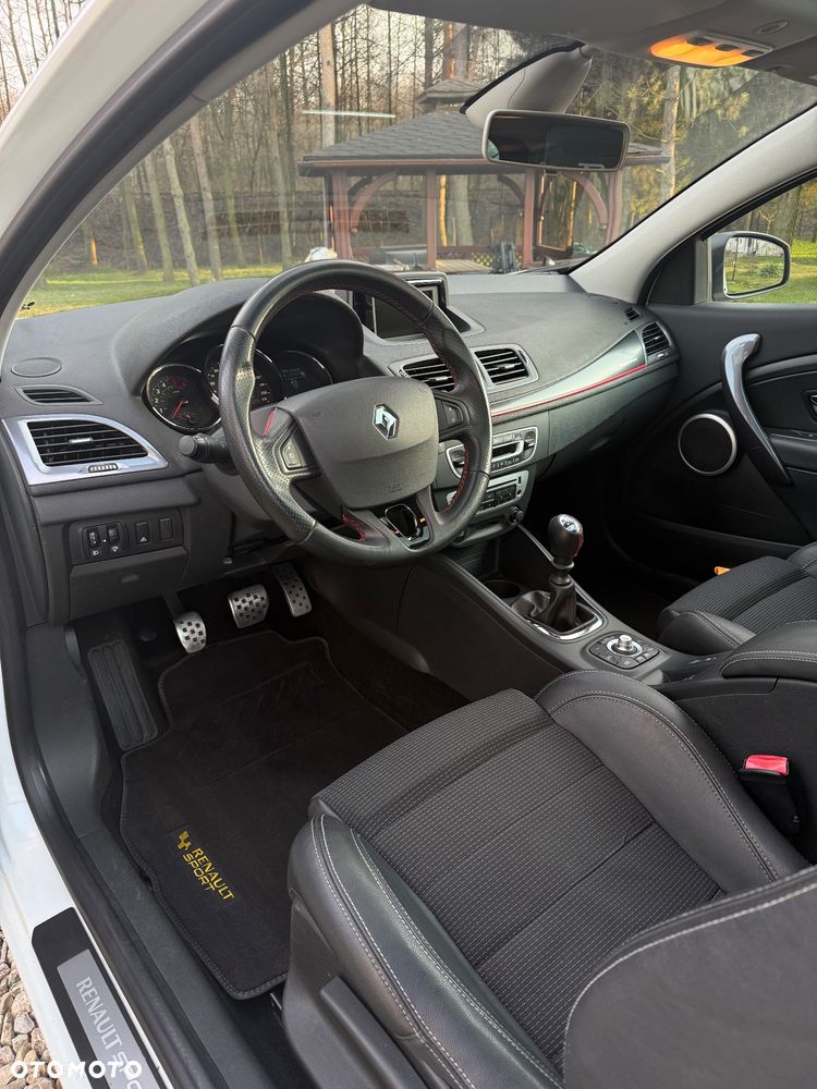 Renault Megane 2.0 dCi GT Robert Kubica - 14