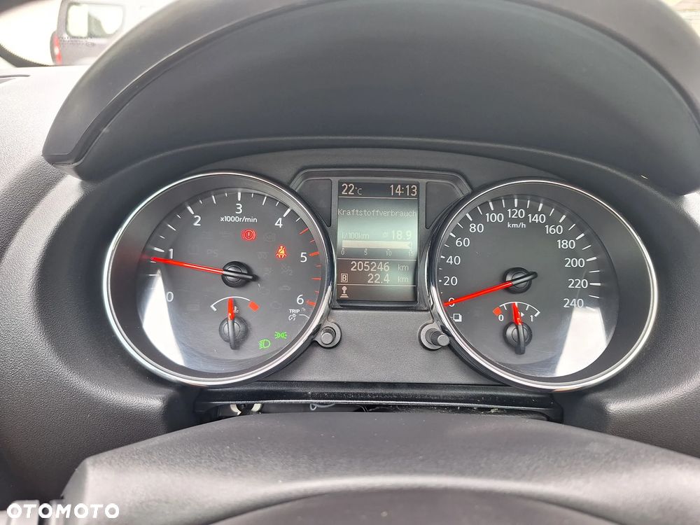 Nissan Qashqai 1.6 dCi DPF tekna - 23