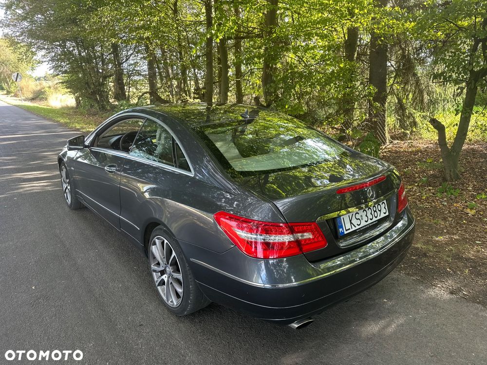 Mercedes-Benz Klasa E - 31