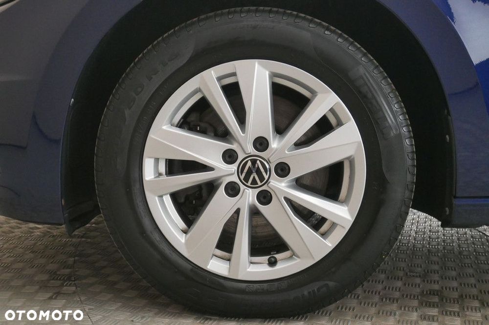 Volkswagen Touran - 14