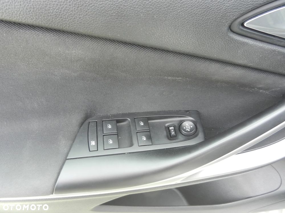 Opel Astra 1.5 CDTI Edition S&S - 18