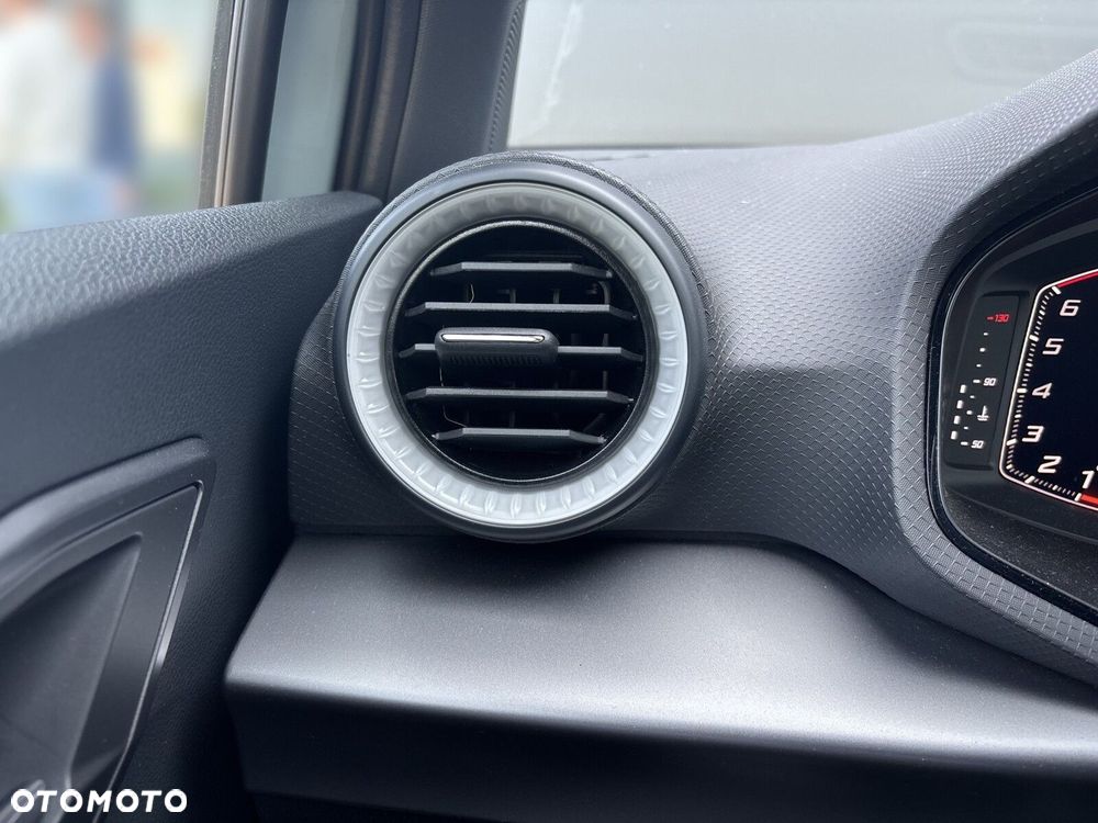 Seat Arona - 27