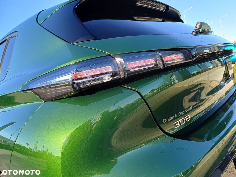 Peugeot 308 1.2 PureTech Allure S&S EAT8 - 11