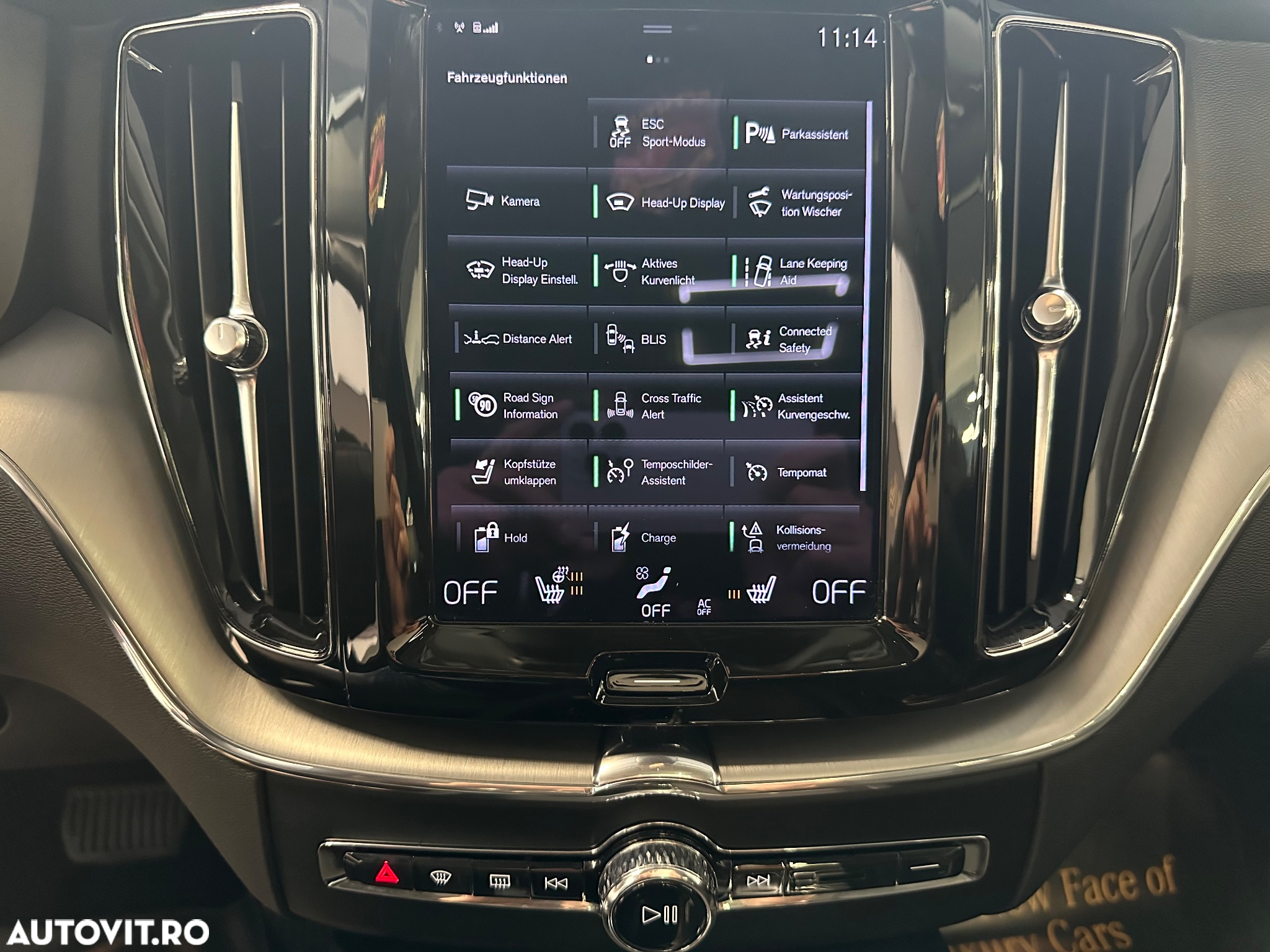 Volvo XC 60 T6 AWD Recharge Geartronic RDesign Expression - 32