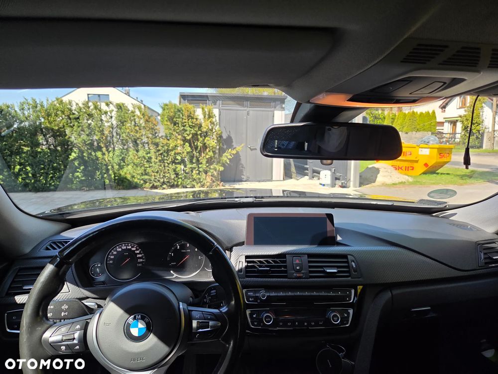 BMW Seria 3 320d xDrive - 12