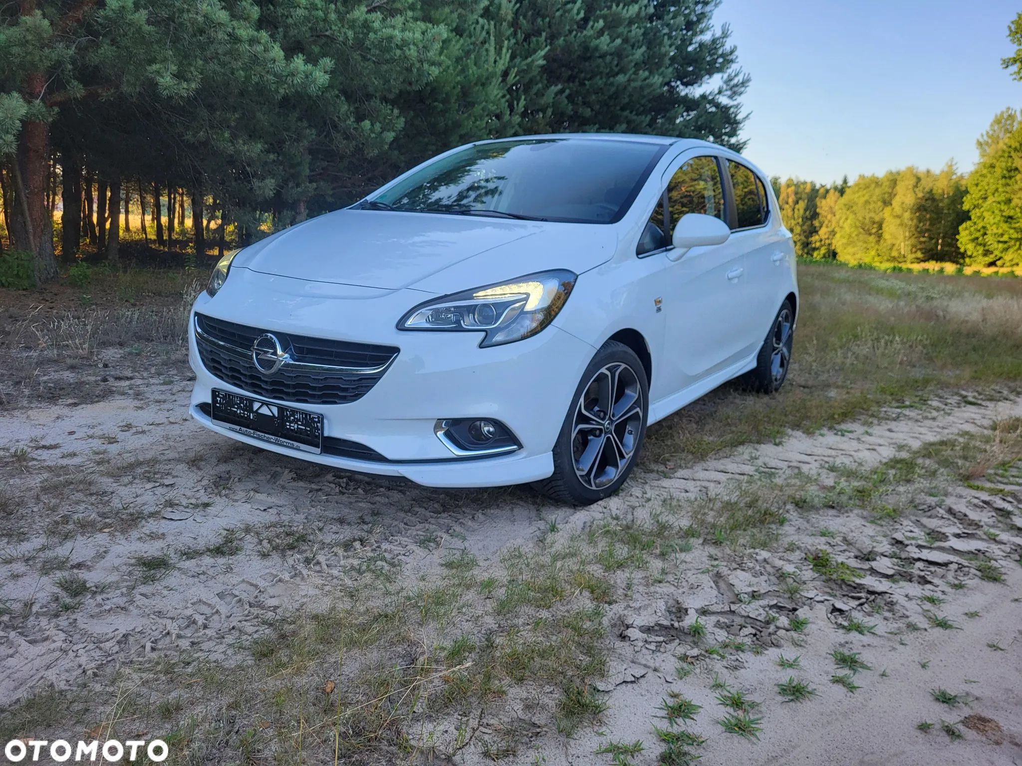 Opel Corsa 1.4 Turbo Start/Stop Color Edition - 1
