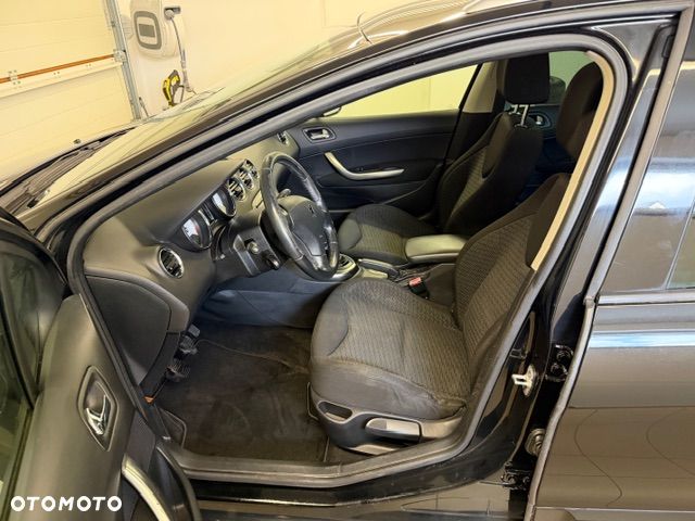 Peugeot 308 1.6 Premium - 18