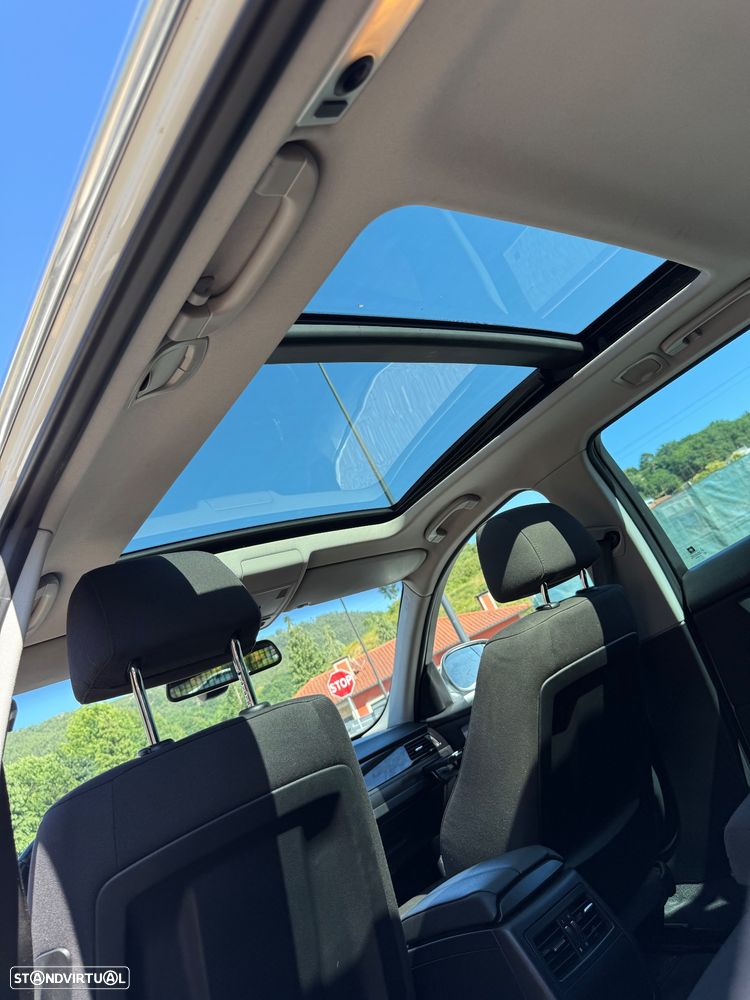 BMW 320 d Sport Line - 16