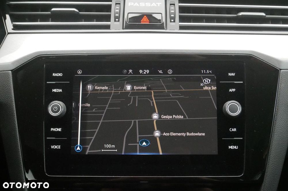 Volkswagen Passat 2.0 TSI Business DSG - 20