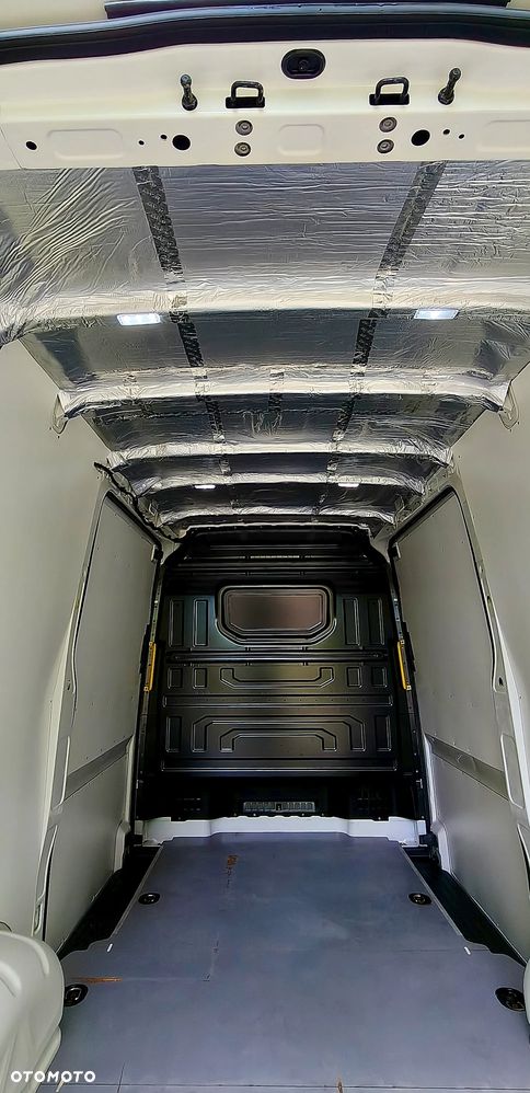 Volkswagen Crafter - 14