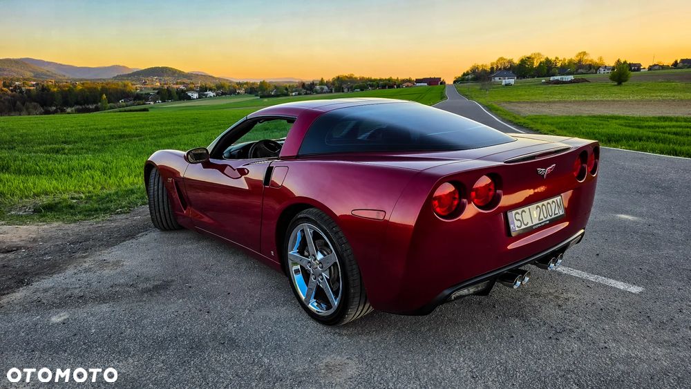 Chevrolet Corvette - 3