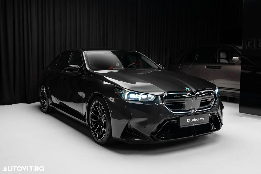BMW M5 xDrive AT PHEV - 3