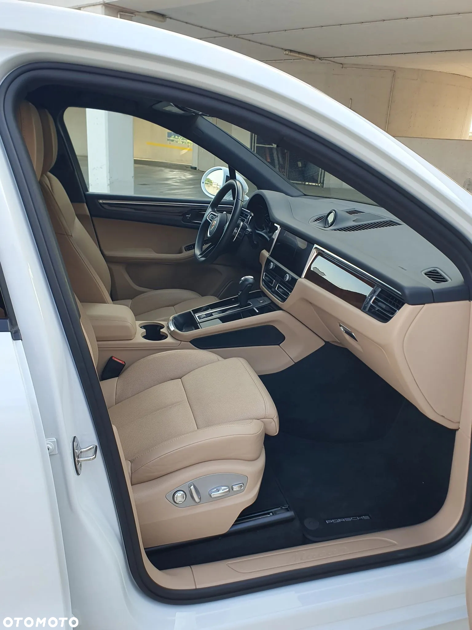 Porsche Macan Standard - 10