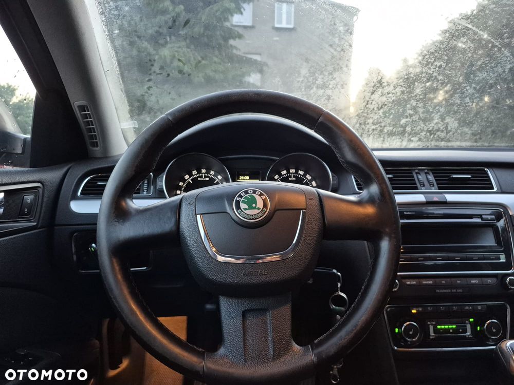 Skoda Superb 1.9 TDI Ambition - 19