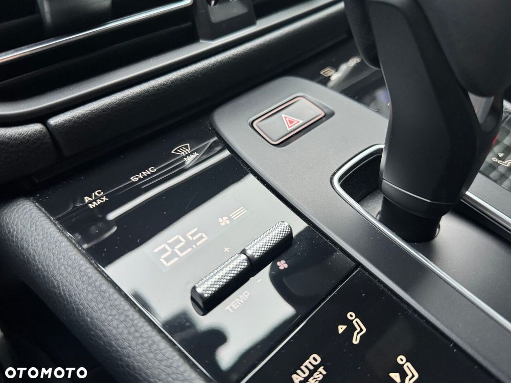 Porsche Macan Standard - 19