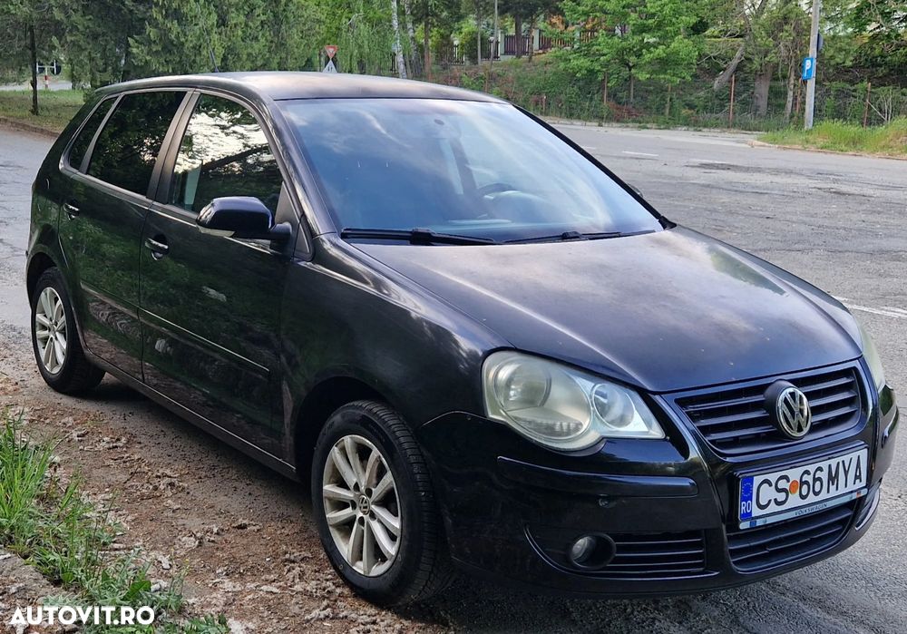 Volkswagen Polo 1.6 Tour - 5