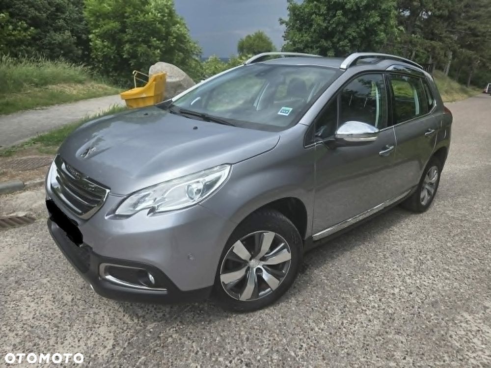 Peugeot 2008 1.2 Pure Tech Style EU6 - 1