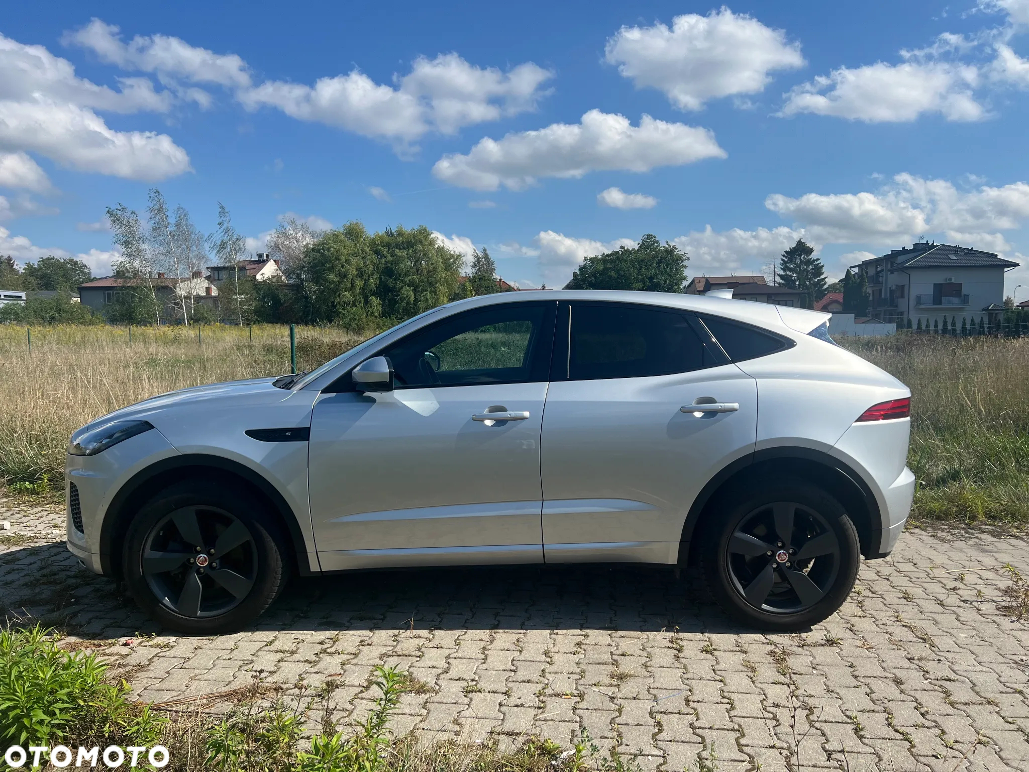 Jaguar E-Pace 2.0 i4D AWD R-Dynamic S - 6