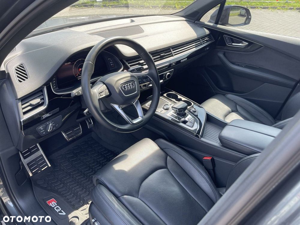 Audi SQ7 - 9