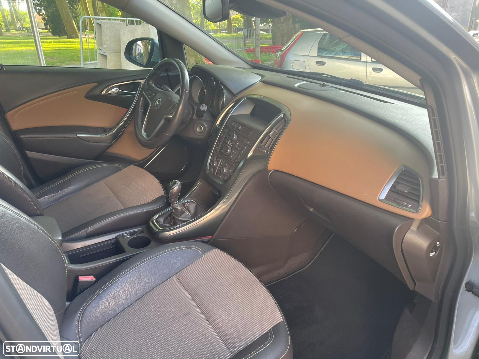 Opel Astra Sports Tourer 1.7 CDTi Cosmo - 13