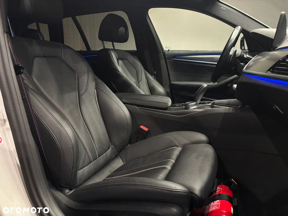 BMW Seria 5 520d mHEV - 27