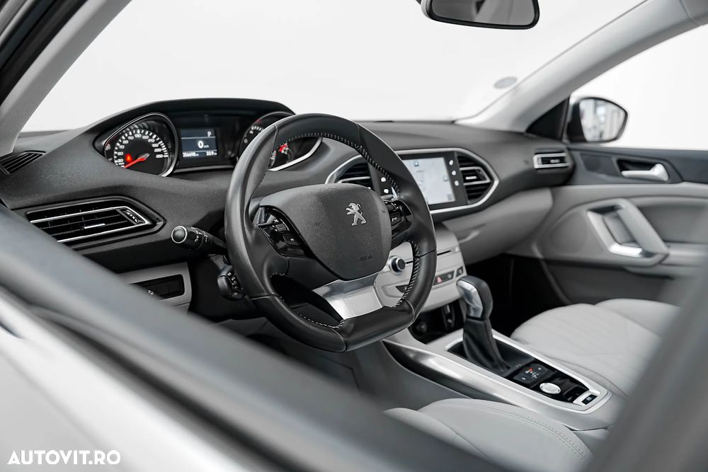 Peugeot 308 - 14