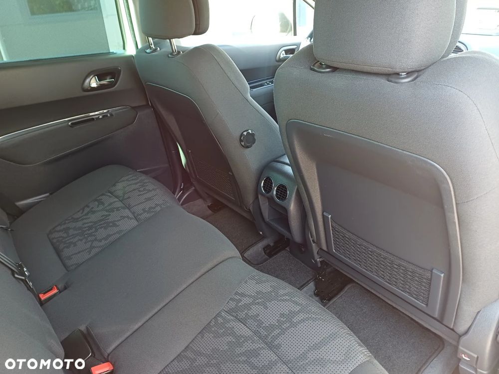 Peugeot 3008 HDi FAP 150 Platinum - 16