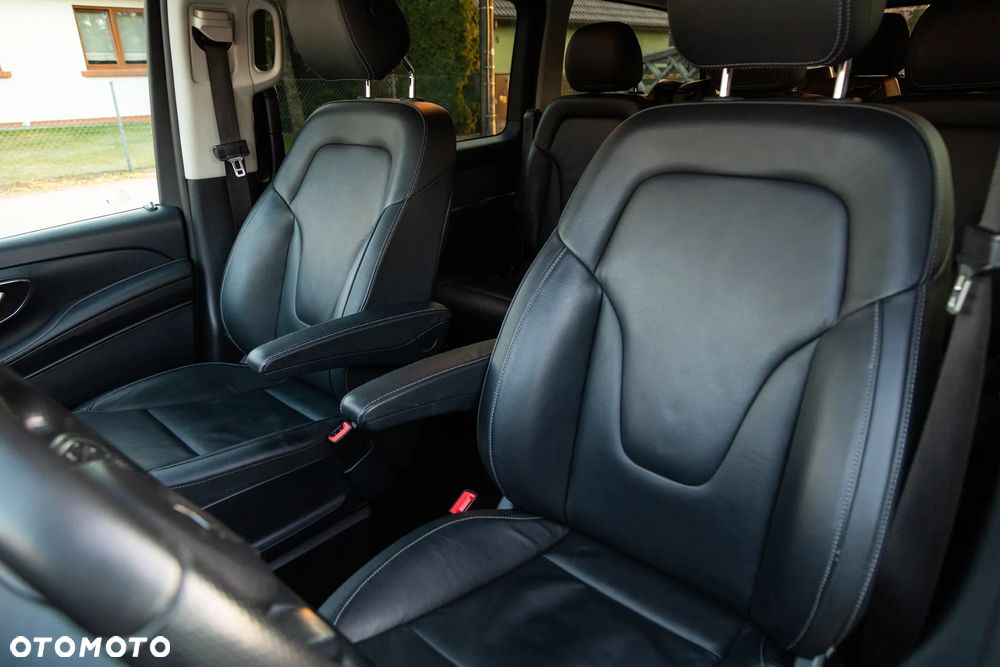 Mercedes-Benz Klasa V - 13