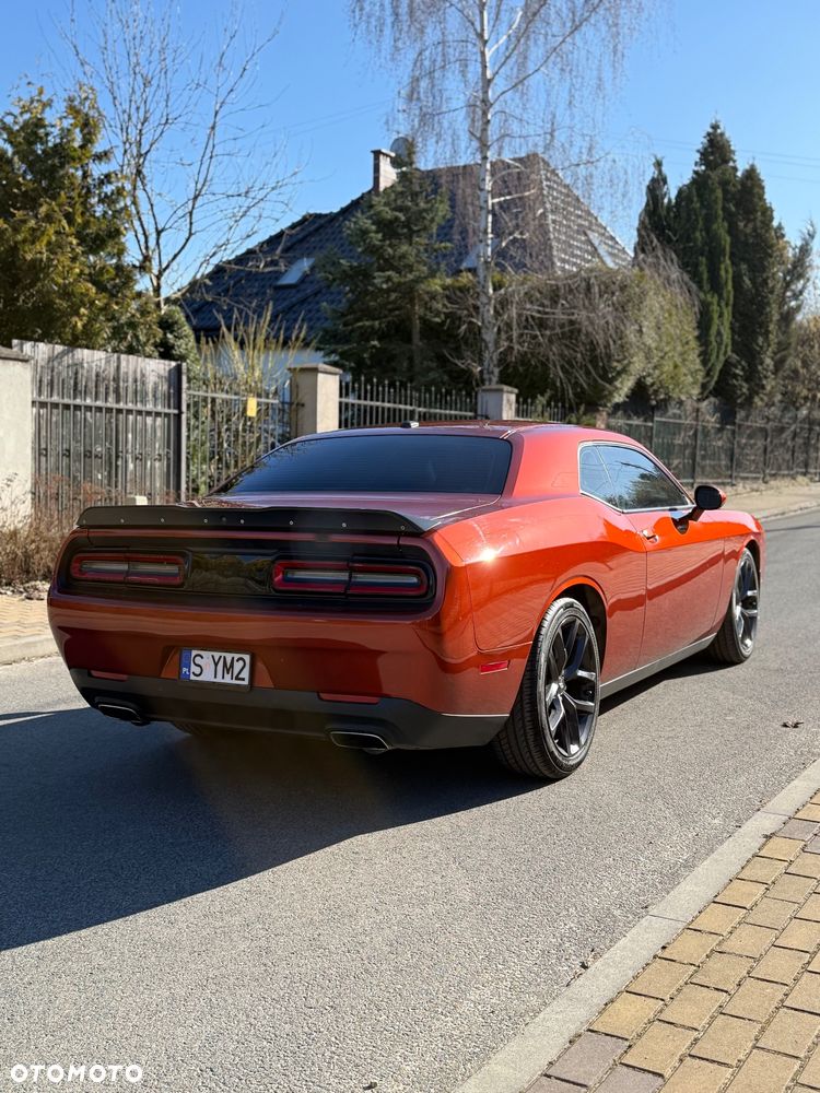 Dodge Challenger - 3