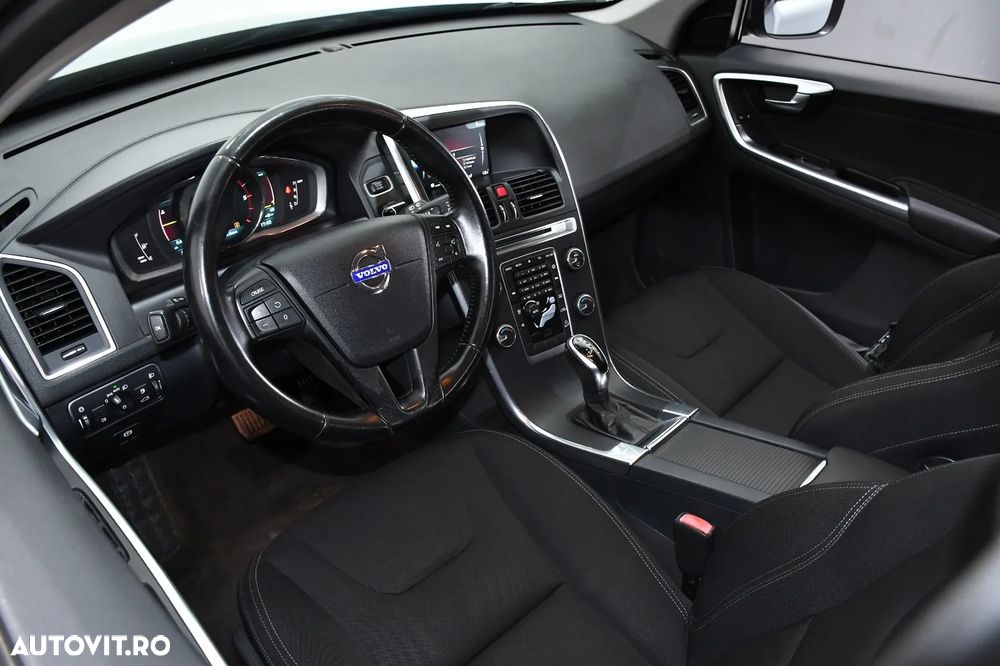 Volvo XC 60 D4 AWD Geartronic Kinetic - 10