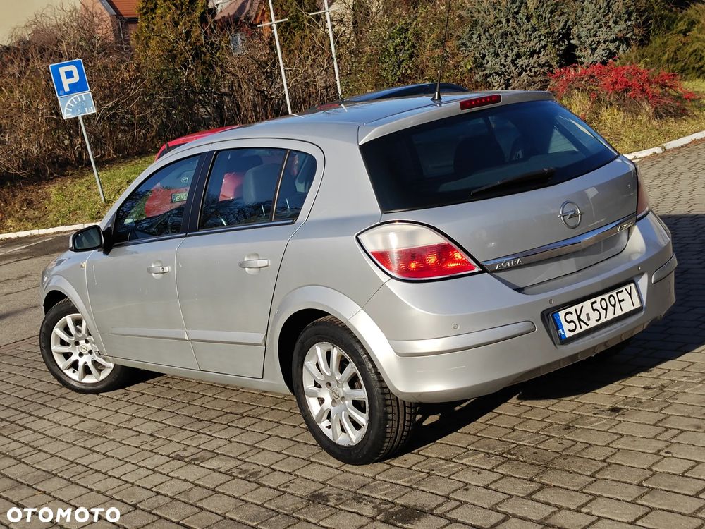 Opel Astra 1.6 Edition - 2