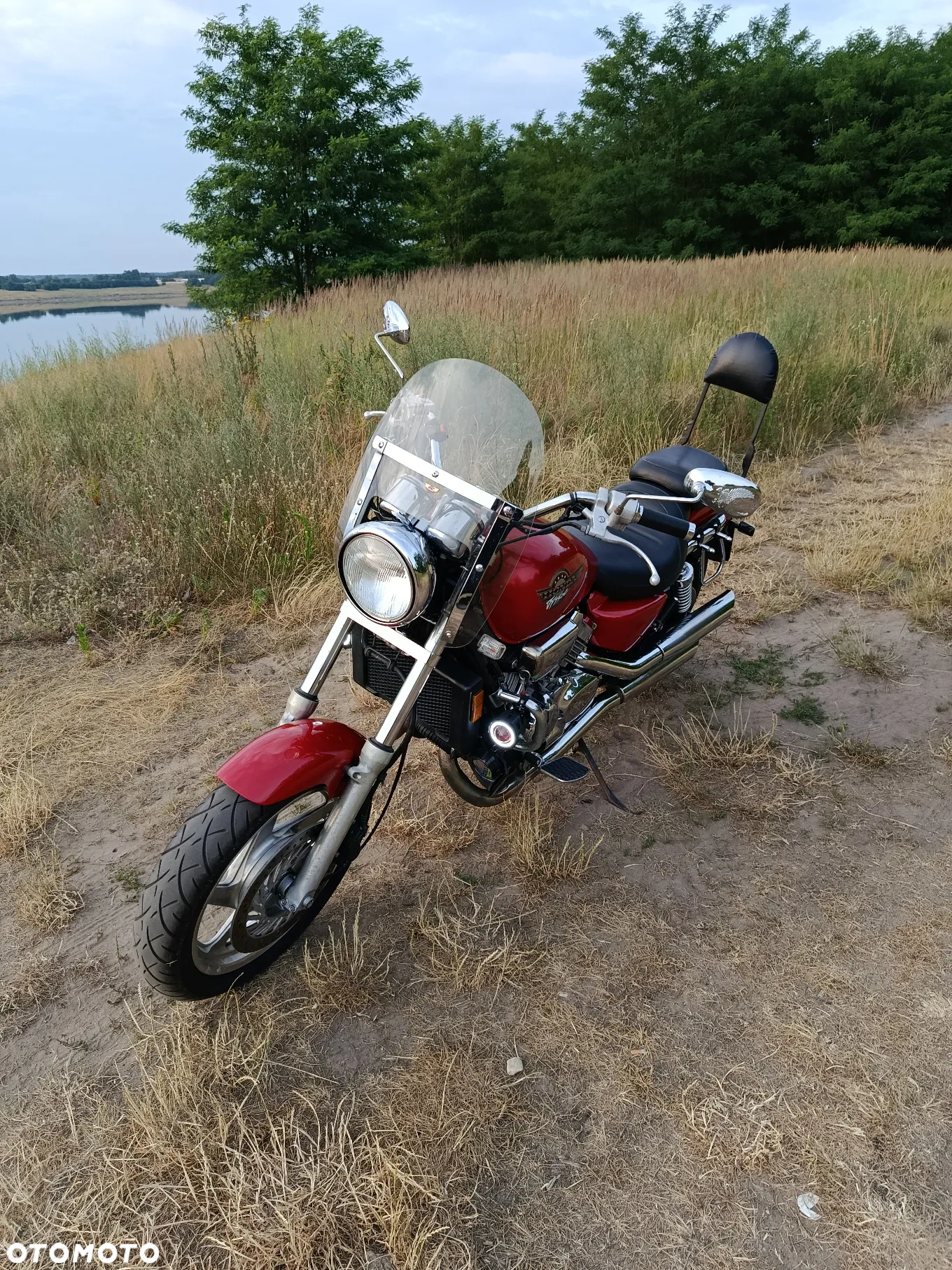 Honda VF - 2