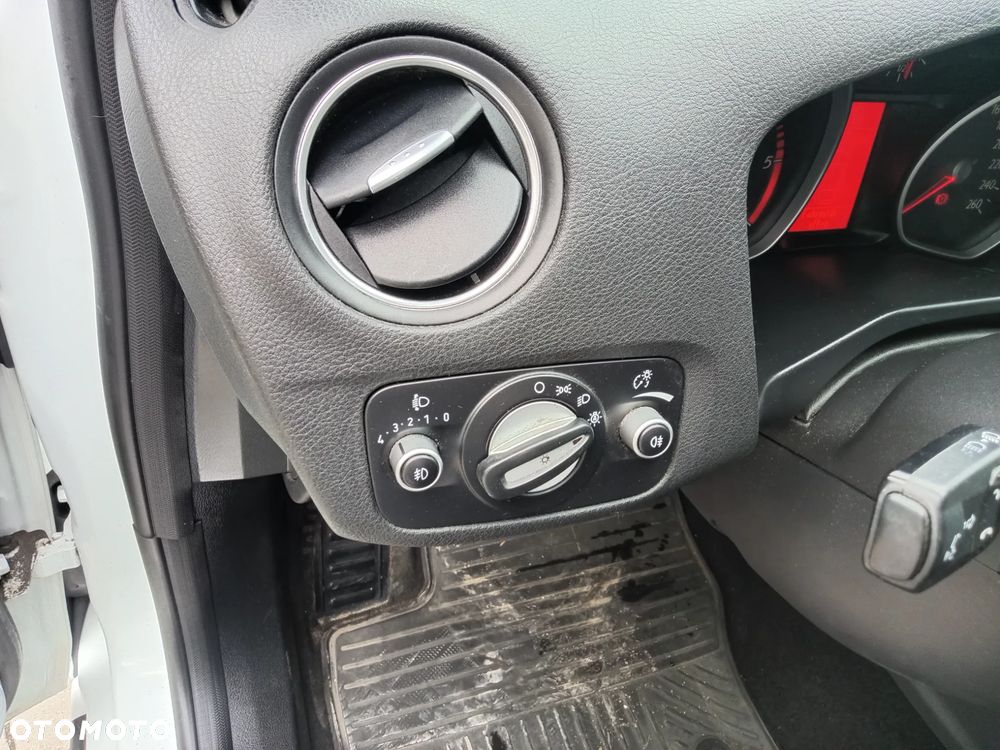 Ford Mondeo - 18