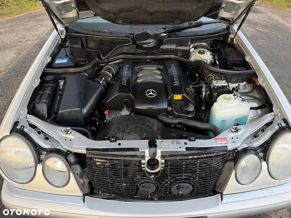 Mercedes-Benz Klasa E - 8