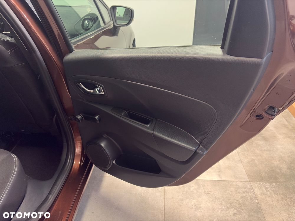 Renault Clio - 10