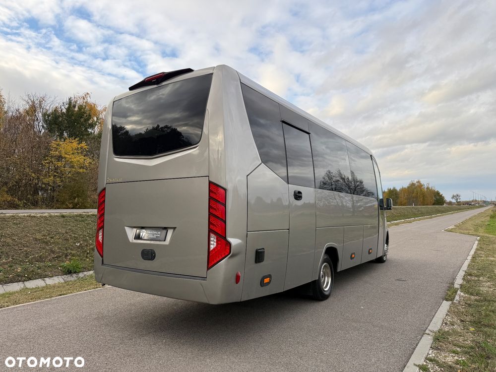 Mercedes-Benz Sprinter 519 - 9