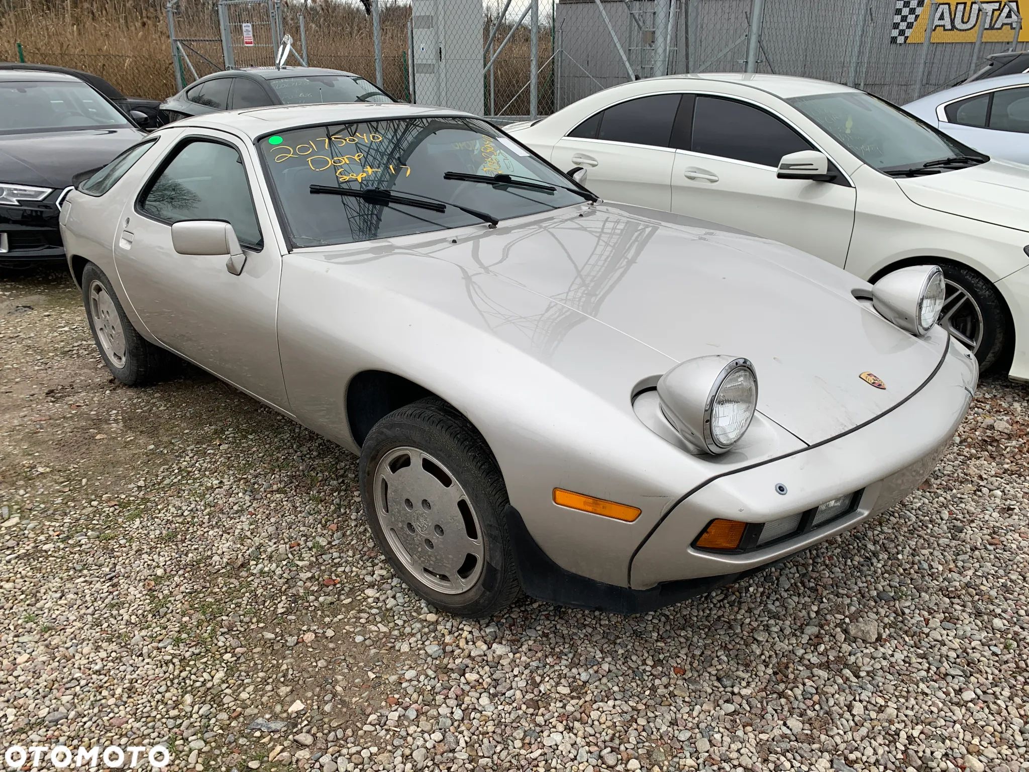 Porsche 928 - 1