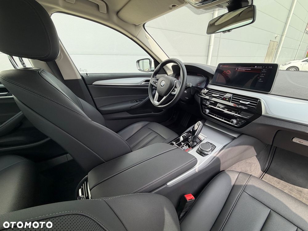 BMW Seria 5 518d mHEV Business Edition - 18