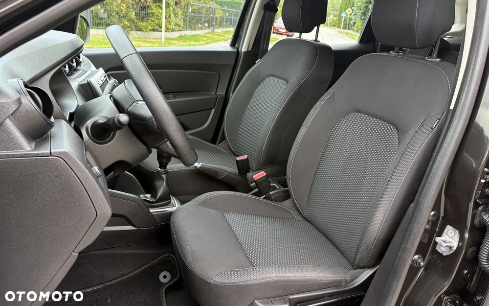 Dacia Duster 1.6 SCe Prestige - 22