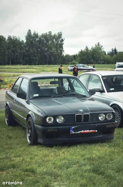 BMW Seria 3 318i Cabriolet - 13