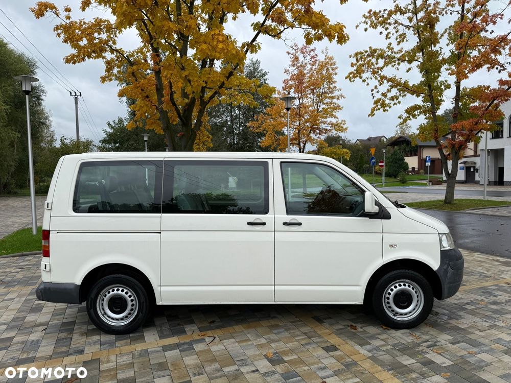 Volkswagen Transporter T5 TDI L2H1 Silverline - 4