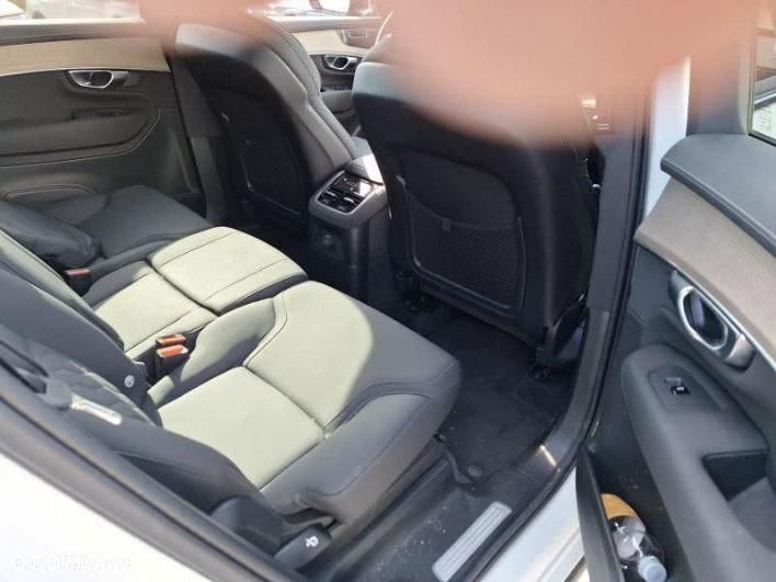 Volvo XC 90 - 25