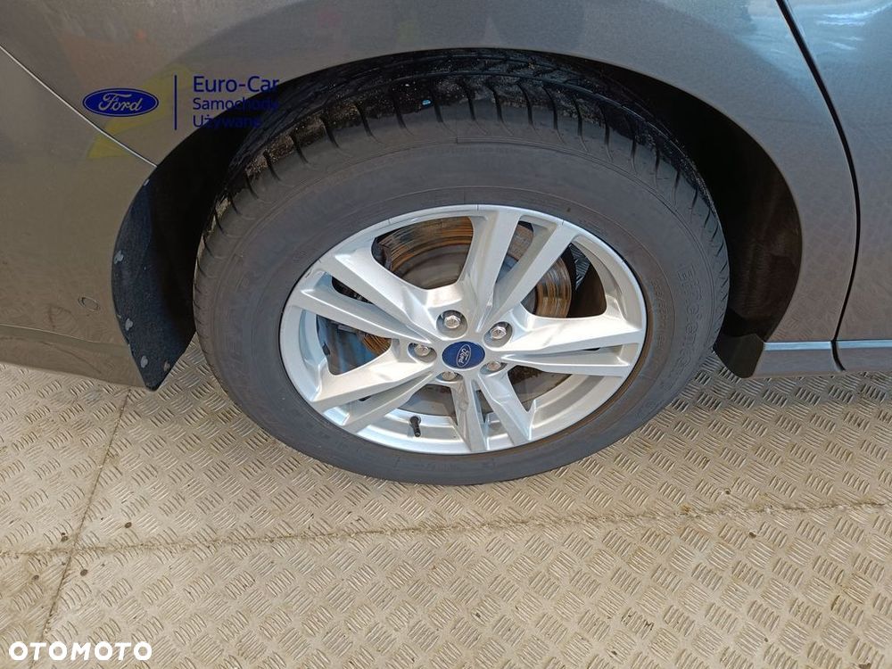 Ford S-Max - 11