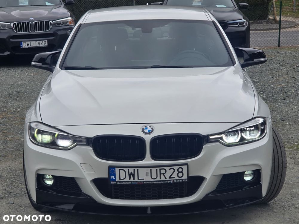 BMW Seria 3 330i Edition M Sport Shadow - 9