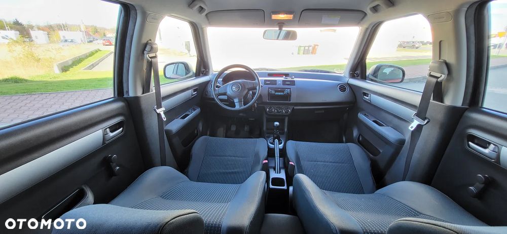 Suzuki Swift 1.3 Club dance - 18